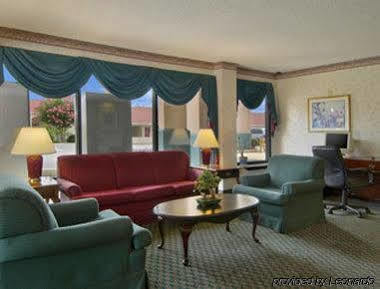 Super 8 By Wyndham Orangeburg Near I-26 Hotell Eksteriør bilde